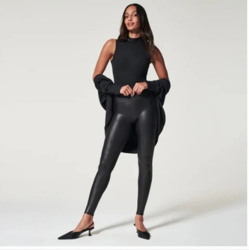 SPANX sz S SPANXshape™ Black Faux Leather Leggings 27" inseam petite